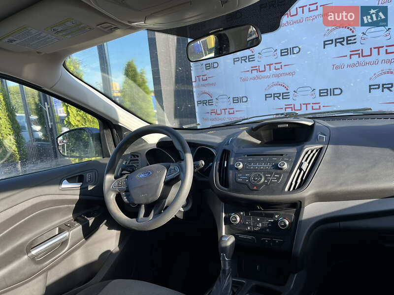 Внедорожник / Кроссовер Ford Escape 2016 в Львове