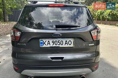 Внедорожник / Кроссовер Ford Escape 2017 в 