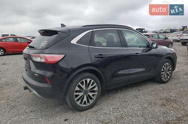 Внедорожник / Кроссовер Ford Escape 2020 в 