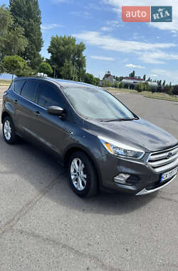 Внедорожник / Кроссовер Ford Escape 2016 в 