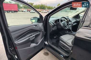 Внедорожник / Кроссовер Ford Escape 2019 в 
