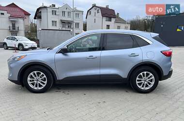 Внедорожник / Кроссовер Ford Escape 2022 в 