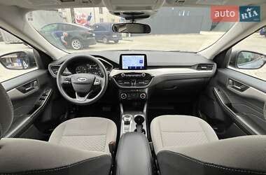 Внедорожник / Кроссовер Ford Escape 2022 в 