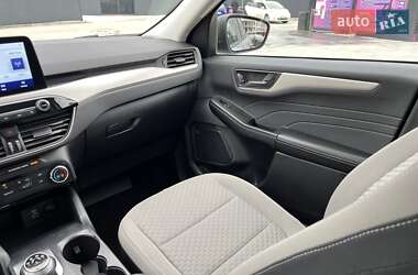 Внедорожник / Кроссовер Ford Escape 2022 в 