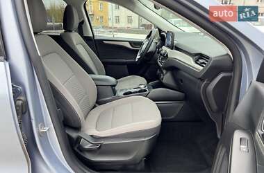 Внедорожник / Кроссовер Ford Escape 2022 в 