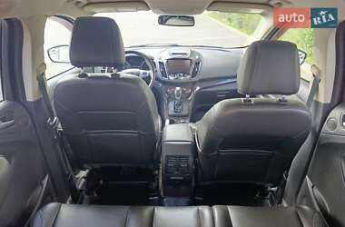 Внедорожник / Кроссовер Ford Escape 2015 в 