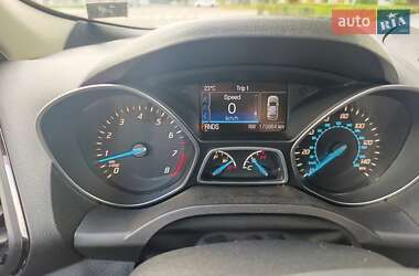 Внедорожник / Кроссовер Ford Escape 2015 в Кропивницком
