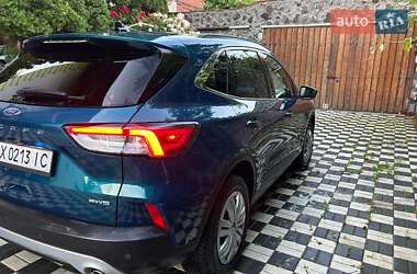 Внедорожник / Кроссовер Ford Escape 2019 в 