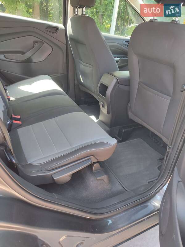Позашляховик / Кросовер Ford Escape 2016 в Львові