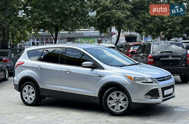 Внедорожник / Кроссовер Ford Escape 2016 в 
