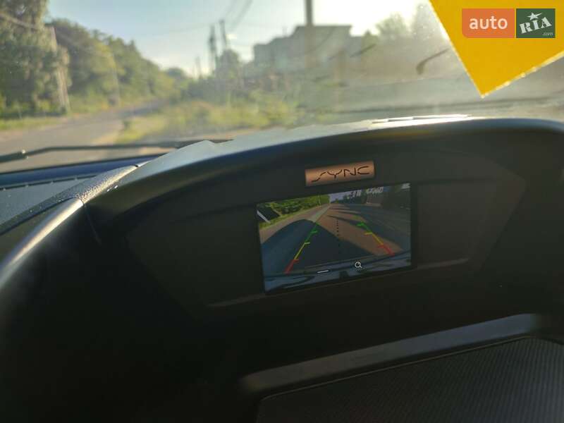 Внедорожник / Кроссовер Ford Escape 2017 в Львове
