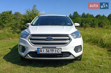 Позашляховик / Кросовер Ford Escape 2016 в Києві