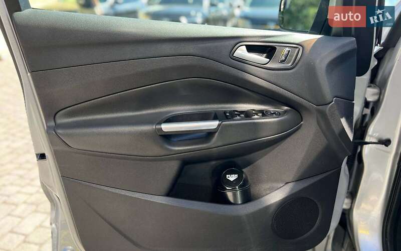 Внедорожник / Кроссовер Ford Escape 2015 в Ивано-Франковске