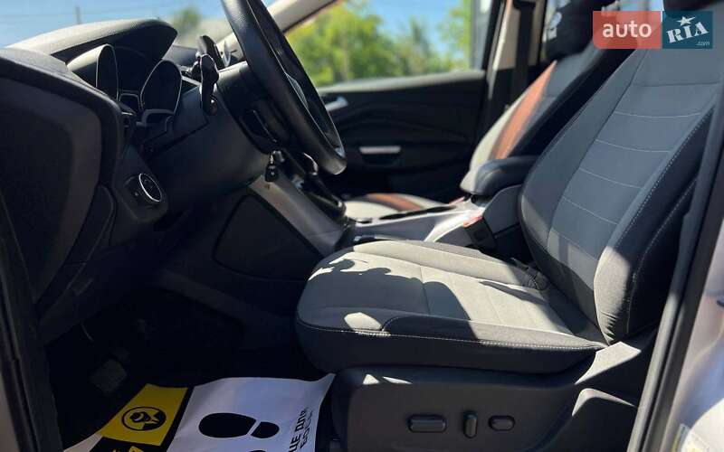Внедорожник / Кроссовер Ford Escape 2015 в Ивано-Франковске