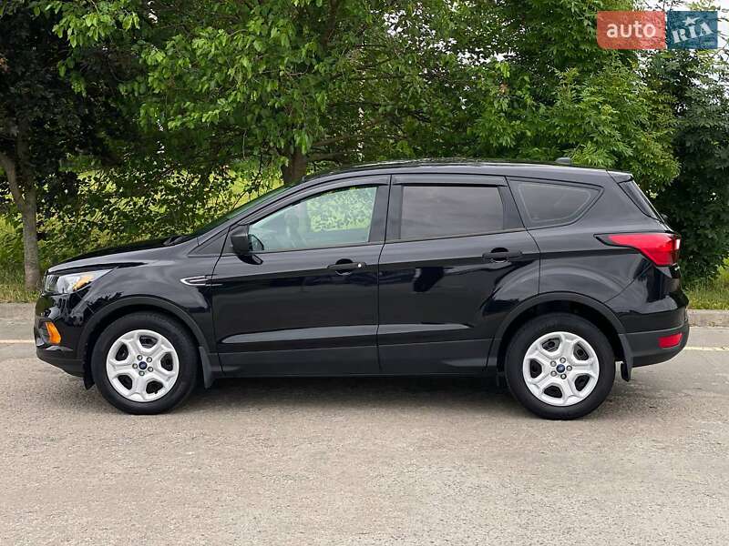 Внедорожник / Кроссовер Ford Escape 2019 в Киеве