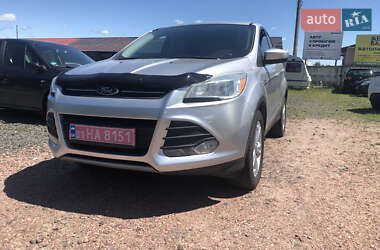 Внедорожник / Кроссовер Ford Escape 2014 в 