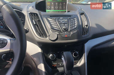 Внедорожник / Кроссовер Ford Escape 2014 в 