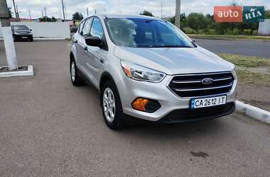 Позашляховик / Кросовер Ford Escape 2016 в 