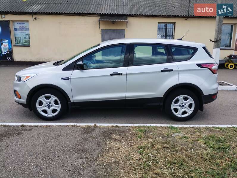 Позашляховик / Кросовер Ford Escape 2016 в Смілі