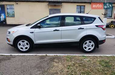 Позашляховик / Кросовер Ford Escape 2016 в 