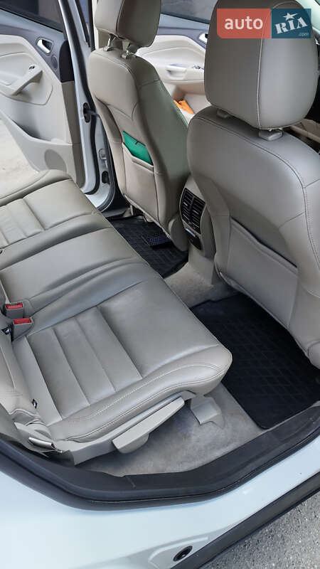 Внедорожник / Кроссовер Ford Escape 2015 в Киеве