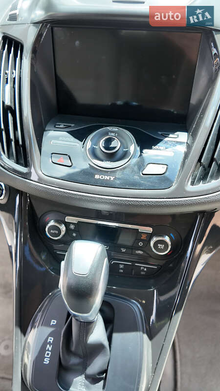 Внедорожник / Кроссовер Ford Escape 2015 в Киеве