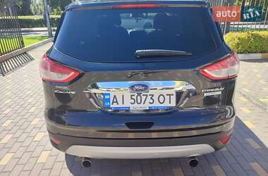 Внедорожник / Кроссовер Ford Escape 2014 в 
