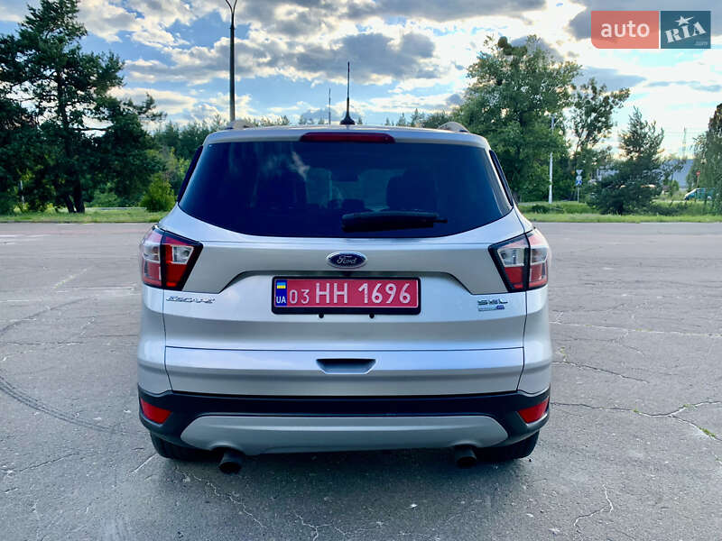Внедорожник / Кроссовер Ford Escape 2018 в Киеве