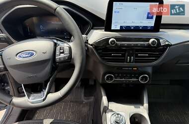 Позашляховик / Кросовер Ford Escape 2023 в 