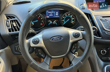 Внедорожник / Кроссовер Ford Escape 2013 в 