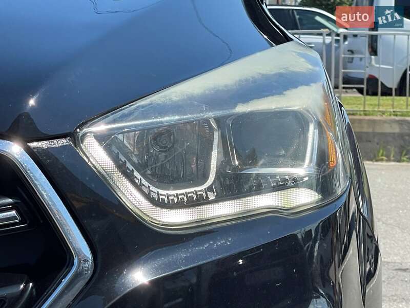 Внедорожник / Кроссовер Ford Escape 2017 в Киеве