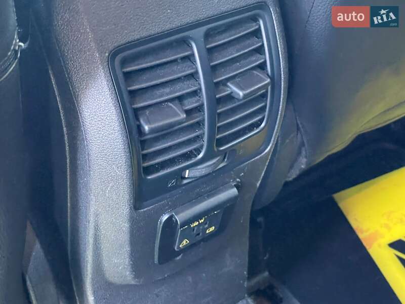 Внедорожник / Кроссовер Ford Escape 2017 в Киеве