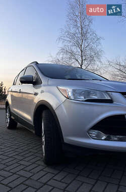 Внедорожник / Кроссовер Ford Escape 2013 в 