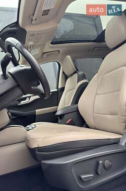 Внедорожник / Кроссовер Ford Escape 2020 в 