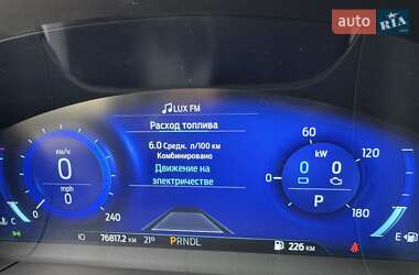 Внедорожник / Кроссовер Ford Escape 2020 в 