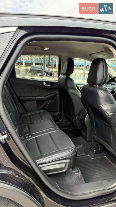 Внедорожник / Кроссовер Ford Escape 2019 в Одессе