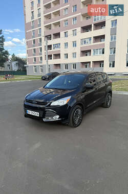 Внедорожник / Кроссовер Ford Escape 2015 в 