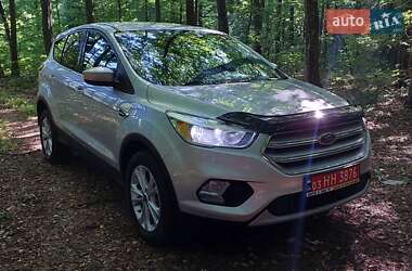 Внедорожник / Кроссовер Ford Escape 2019 в 