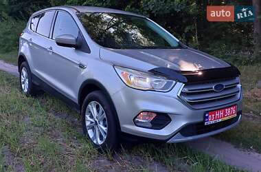 Внедорожник / Кроссовер Ford Escape 2019 в 