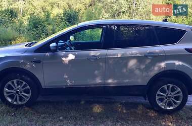 Внедорожник / Кроссовер Ford Escape 2019 в 