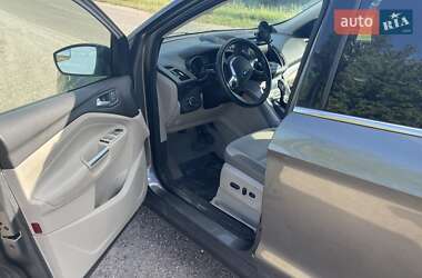 Внедорожник / Кроссовер Ford Escape 2014 в 