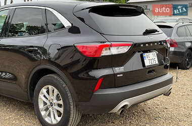 Внедорожник / Кроссовер Ford Escape 2021 в 