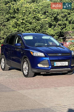 Внедорожник / Кроссовер Ford Escape 2015 в Тернополе