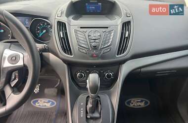 Внедорожник / Кроссовер Ford Escape 2014 в 