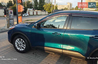 Внедорожник / Кроссовер Ford Escape 2020 в 