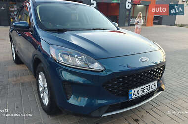 Внедорожник / Кроссовер Ford Escape 2020 в 