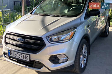 Внедорожник / Кроссовер Ford Escape 2018 в 