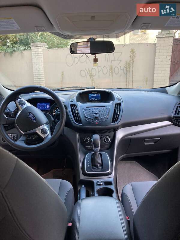 Внедорожник / Кроссовер Ford Escape 2012 в Полтаве