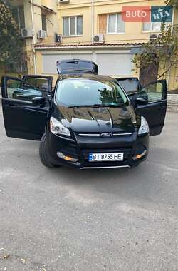 Внедорожник / Кроссовер Ford Escape 2012 в 