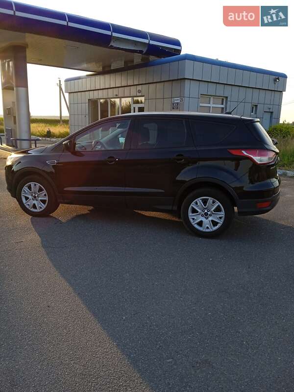 Внедорожник / Кроссовер Ford Escape 2012 в Мене